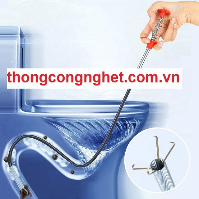 Sử dụng móc phơi quần áo hoặc dụng cụ câu rác