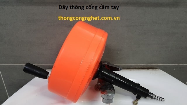 dây lò xo thông tắc cống