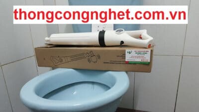 cách sử dụng dụng cụ thông bồn cầu bằng nén khí