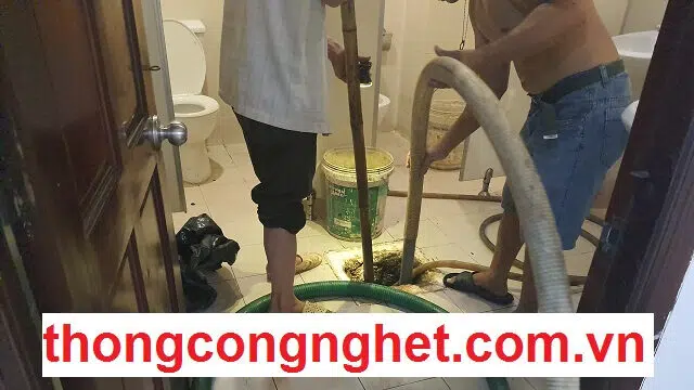 vì sao hút hầm cầu phải bơm nước