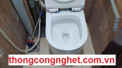 bồn cầu rút nước chậm